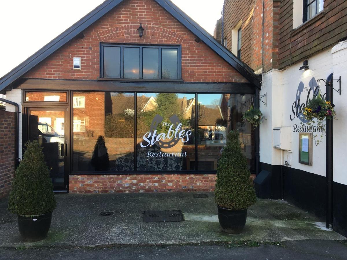 The White Hart Pub And Rooms Cranleigh Exterior foto